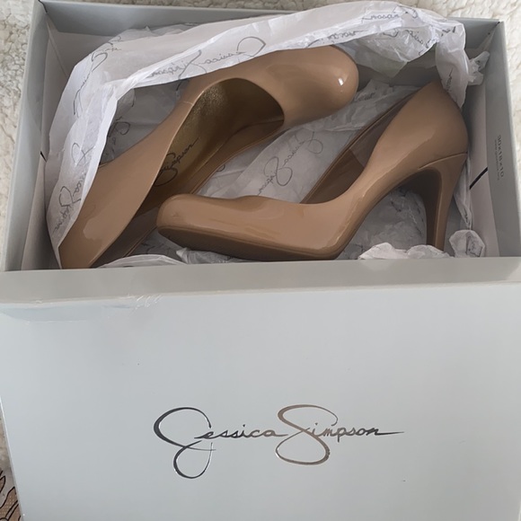 NWOT Jessica Simpson Nude Brand New Heels - Picture 3 of 6